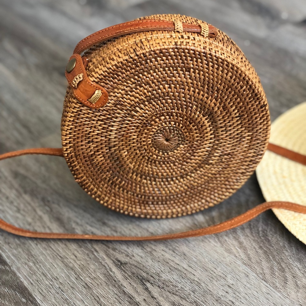 Handmade Rattan Crossbody Bag - Picture 5 of 6